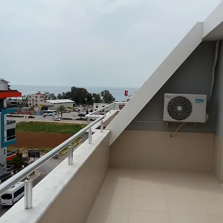 Apartament Lory Queen Residense *
